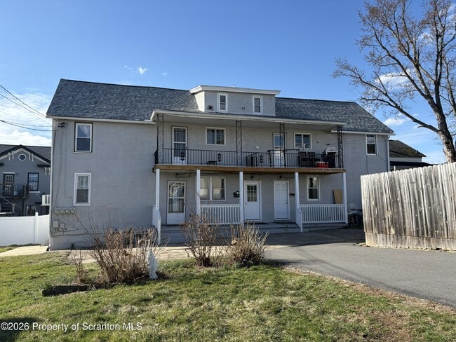 Building Photo - 107 Homestead St