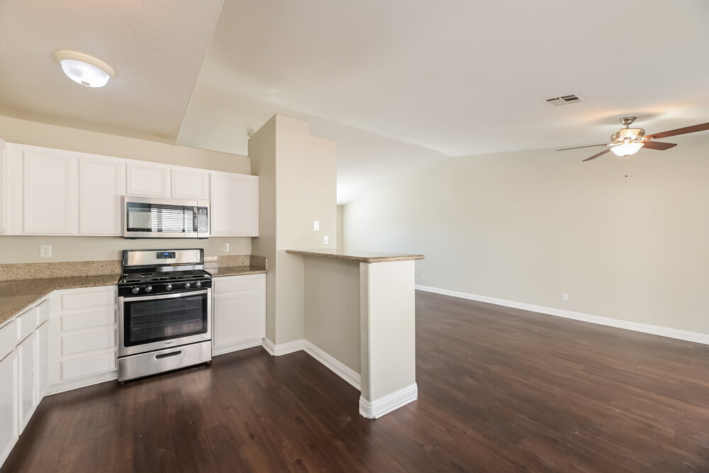 Building Photo - 4030 W Red Coach Ave