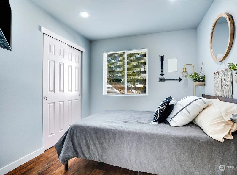 Building Photo - 640 N Anderson St