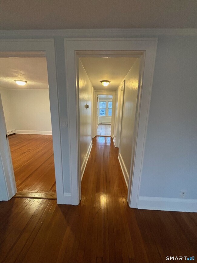 Building Photo - 259 Olivia St