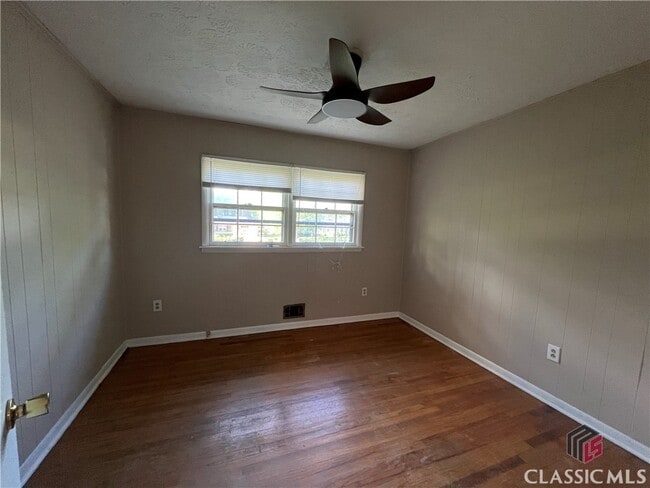 Building Photo - 510 Vincent Dr
