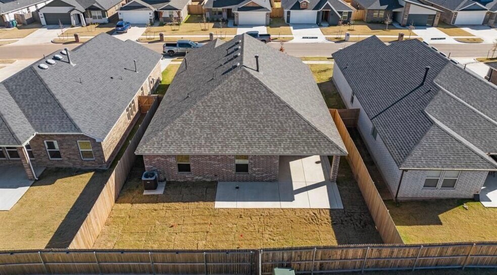 Building Photo - 3305 Pagoda Pead Dr