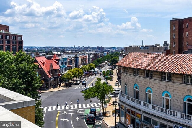 Building Photo - 1794 Lanier Pl NW