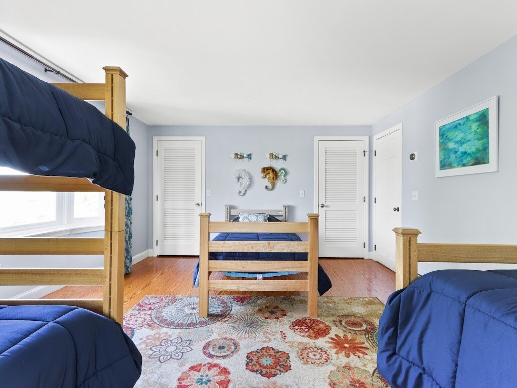 Building Photo - 491 Spring St