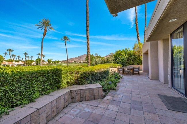 Building Photo - 76895 Avenida Fernando
