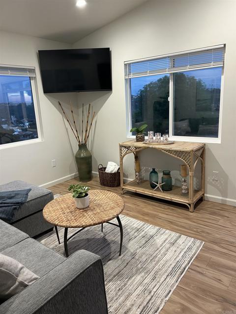 Building Photo - 337 S Barnwell St