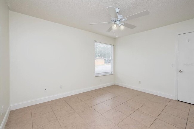 Building Photo - 4528 Commander Dr