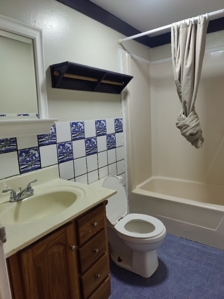 Building Photo - 136 Bunny Trail