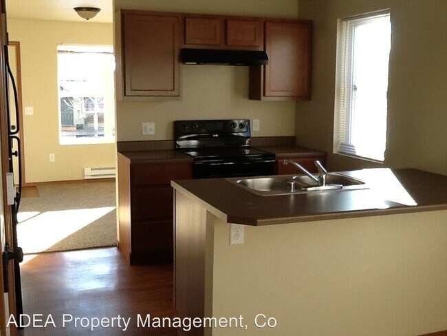 Building Photo - 4672 Calistoga Ln