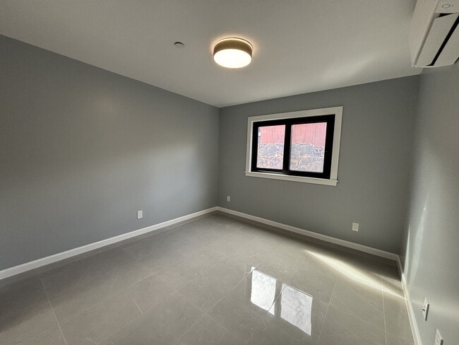 Building Photo - 4030 Hoku Ave