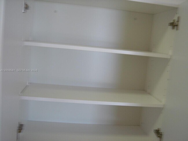 Building Photo - 4404 SW 160th Ave