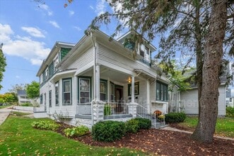 Building Photo - 901 Baraga St NE