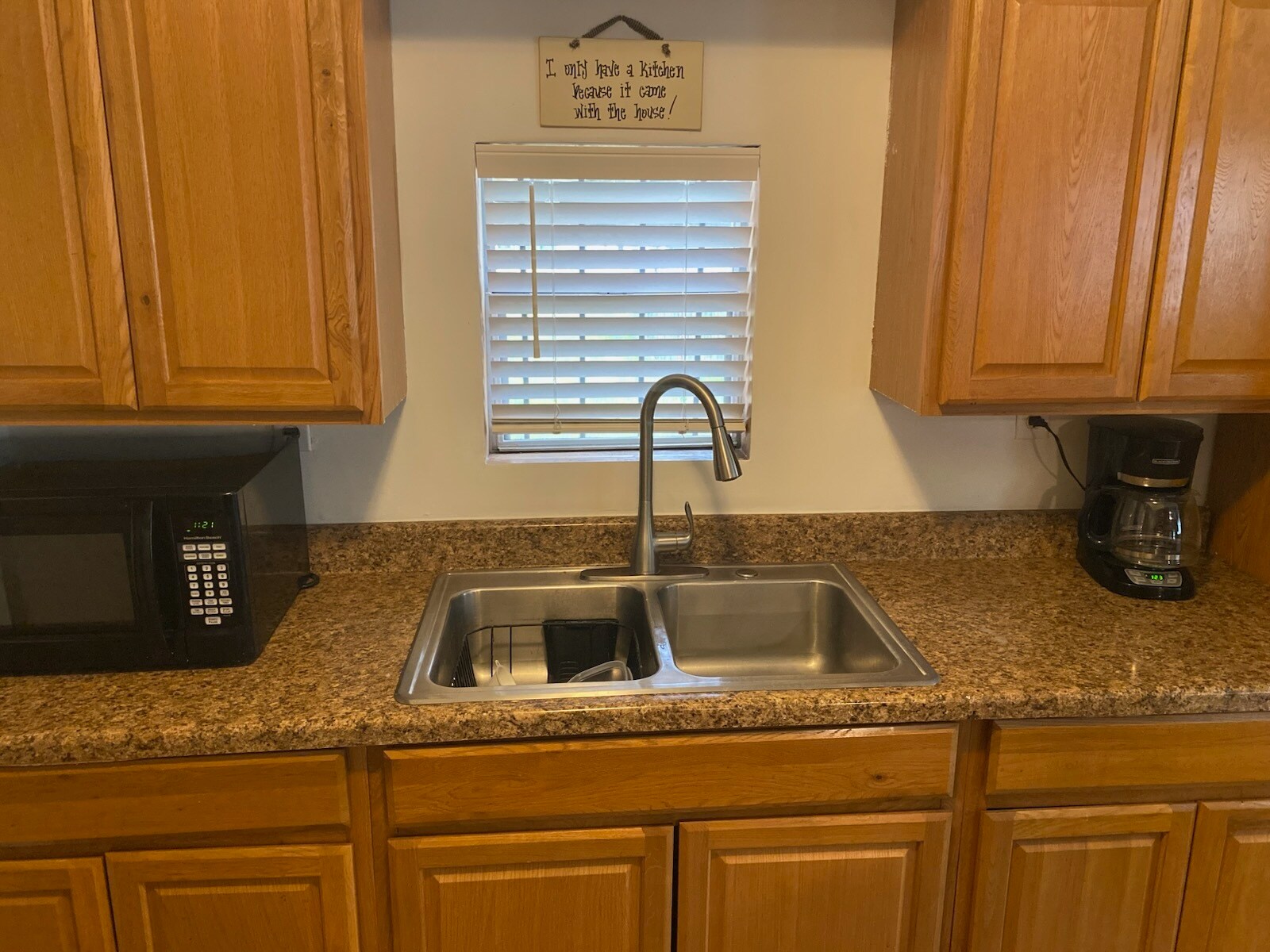 Building Photo - 514 S Rife St