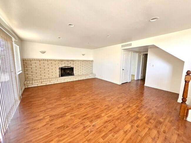 Building Photo - 3617 Tamal Ct