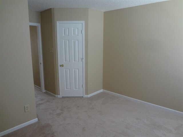 Building Photo - 6711 Earlswood Dr