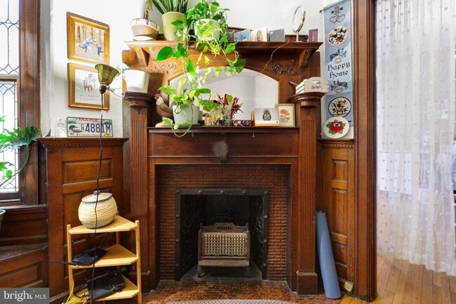 Building Photo - 4411 Pine St