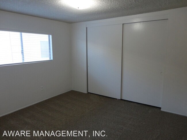 Building Photo - 4547 Utah St