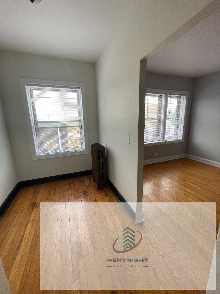 Building Photo - 4354 N Elston Ave