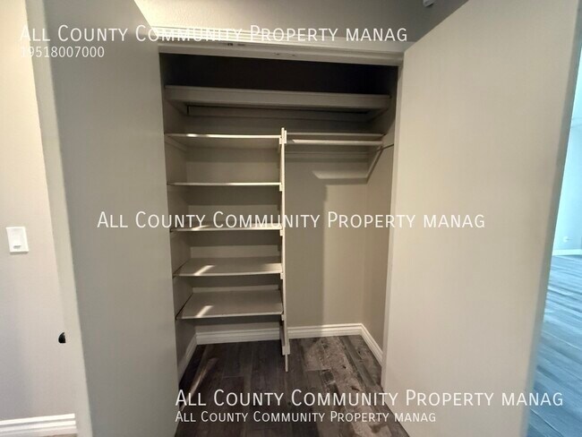 Building Photo - 42566 Escolacata Dr