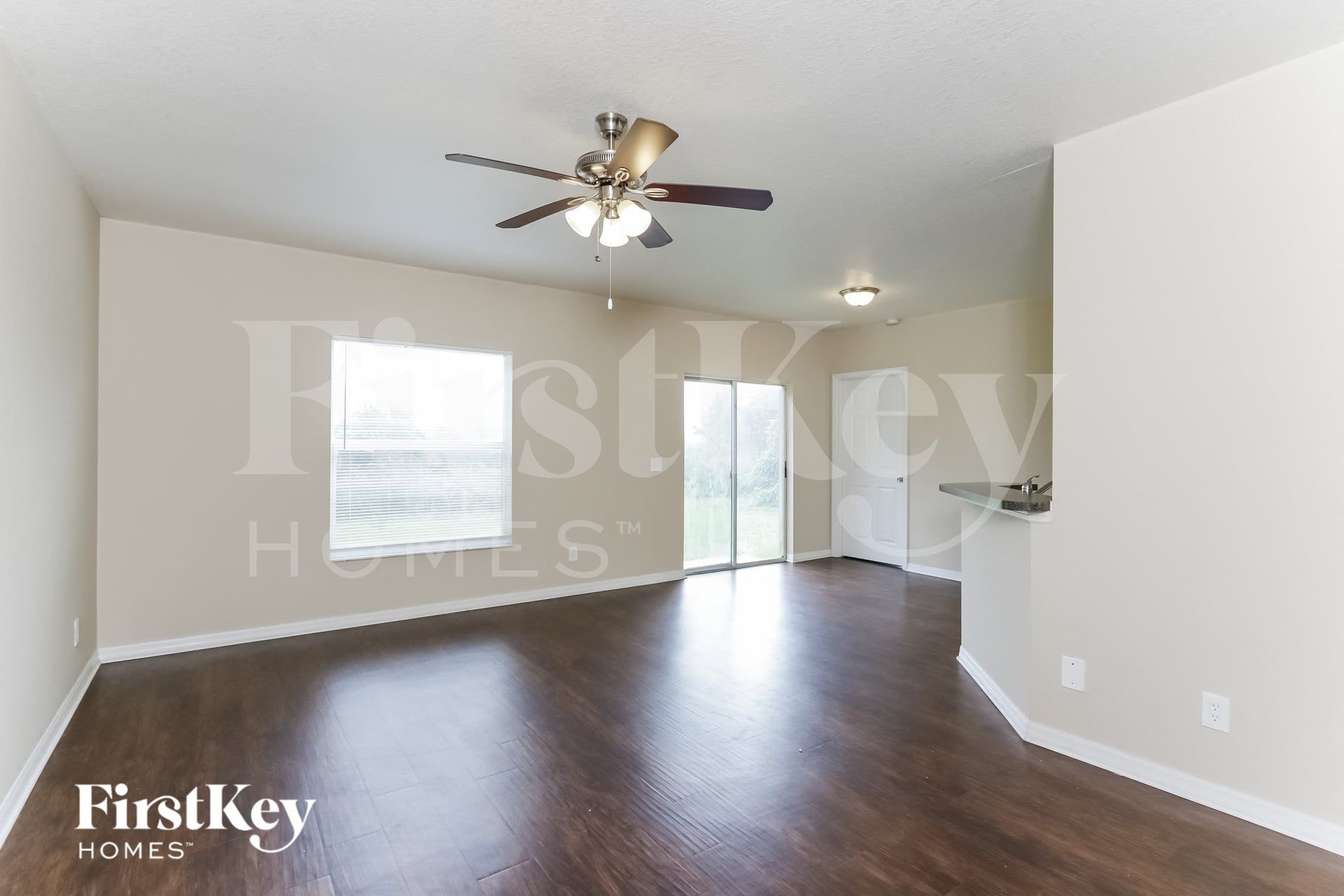 Building Photo - 2598 N Biscayne Dr