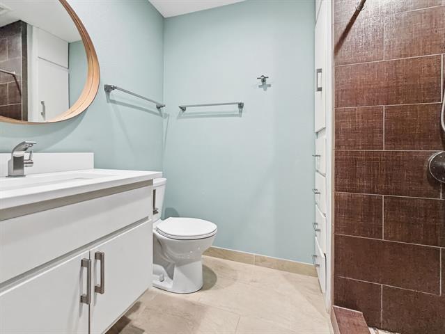 Building Photo - 6009 E University Blvd