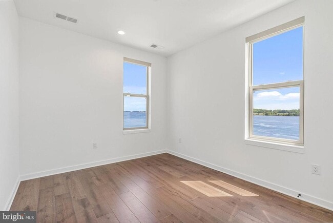 Building Photo - 3213 Birchview Walk