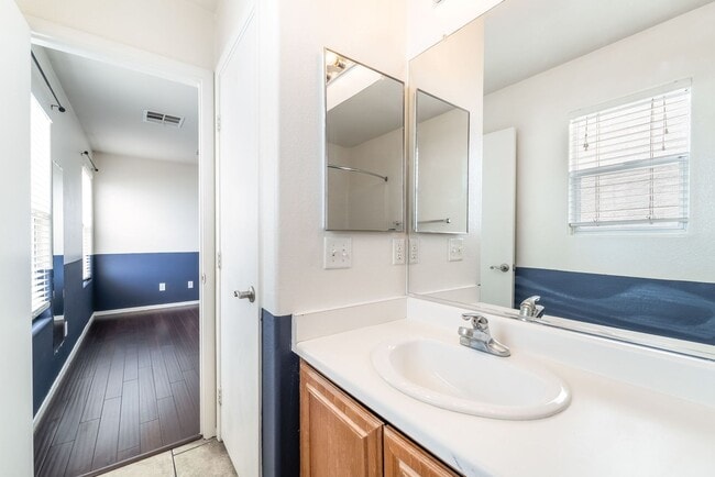 Building Photo - Charming Single-Story Home in Silverado Pines!