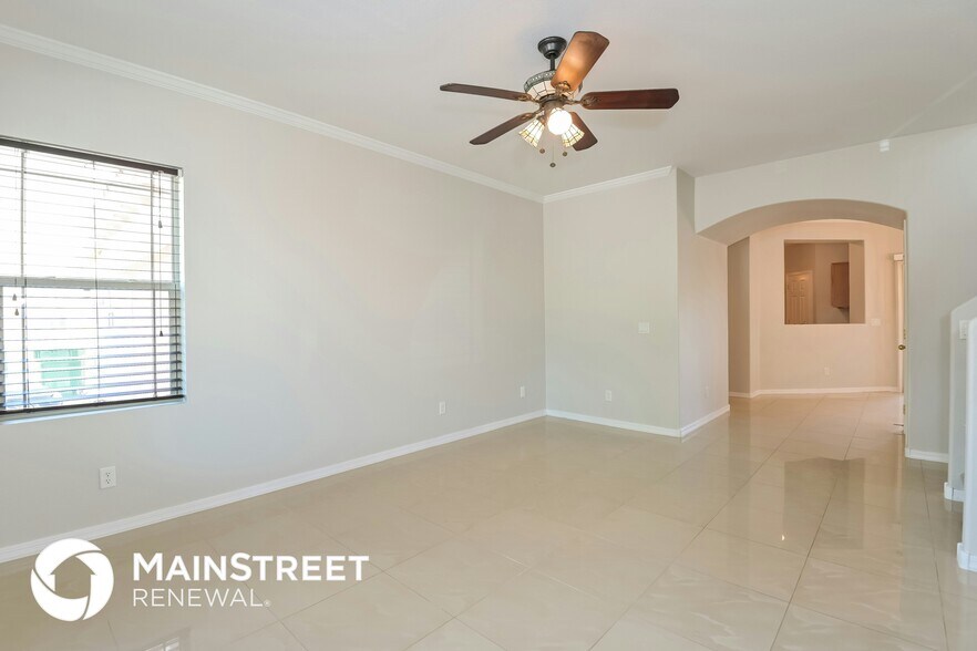 Building Photo - 14797 S Camino Tierra Del Rio