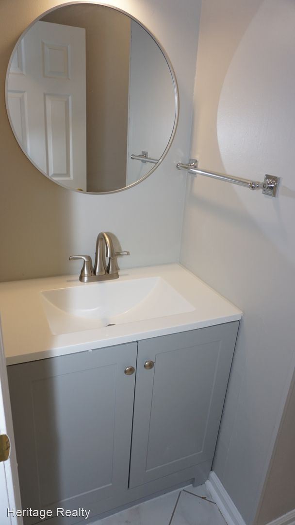 Building Photo - 2 br, 2.5 bath House - 7719 Wilmington Dr