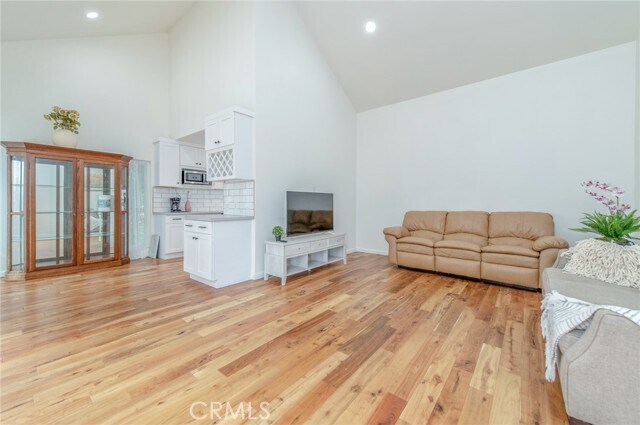 Building Photo - 4521 Green Tree Ln