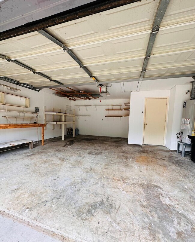 Building Photo - 15111 Yorkpoint Dr