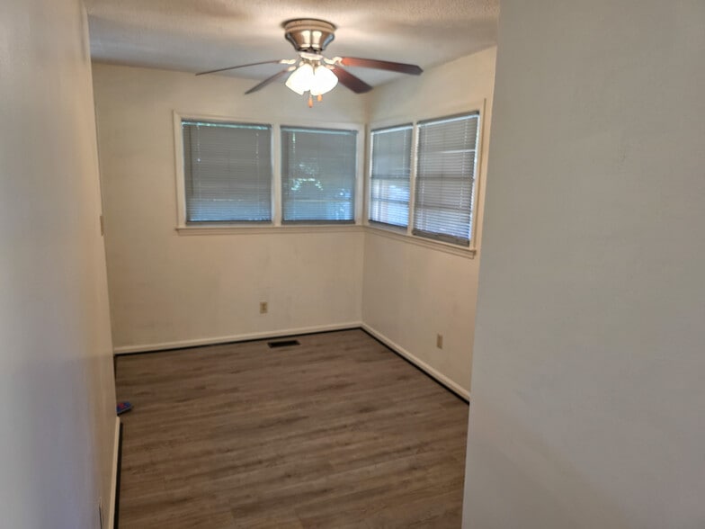 Dining Room - 1314 Belleville Rd
