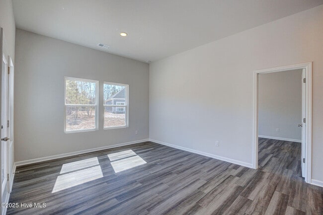Building Photo - 3133 Burberry Ln SW