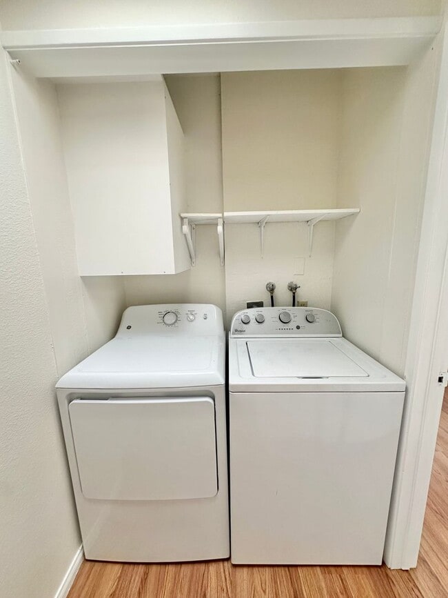 Building Photo - Beautiful 2 bedroom Condo off Adams Ave wi...