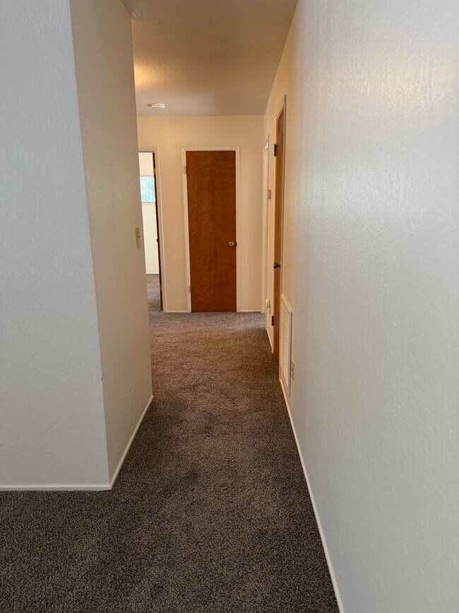 Building Photo - Pioneer Home