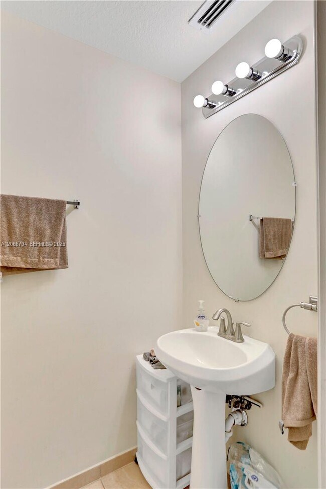 Building Photo - 12600 SW 50th Ct