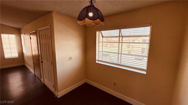 Building Photo - 2685 Bryandouglas Dr