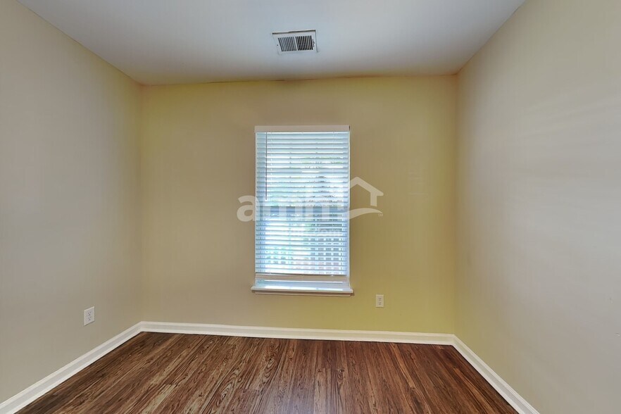 Building Photo - 154 Decatur Dr