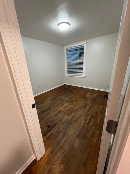 View of bedroom from hallway - 620 6th Ave