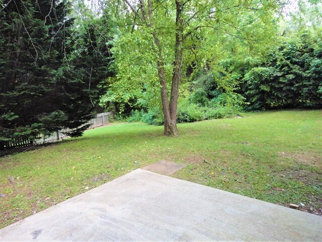 Building Photo - 570 Swan Creek Court