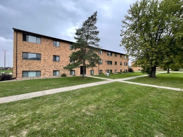 Floorplan - Campus Edge Apartments