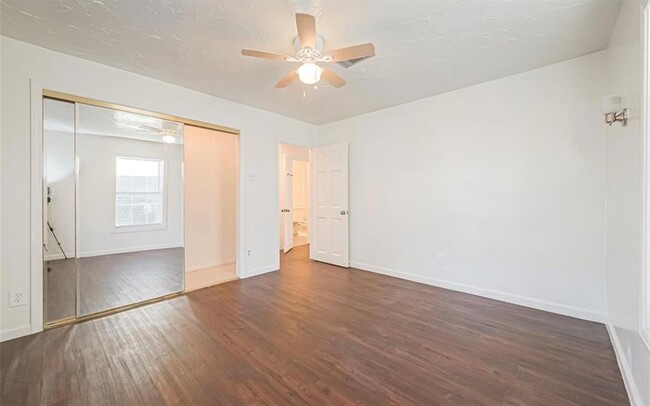 Building Photo - 11730 Rubenstein St