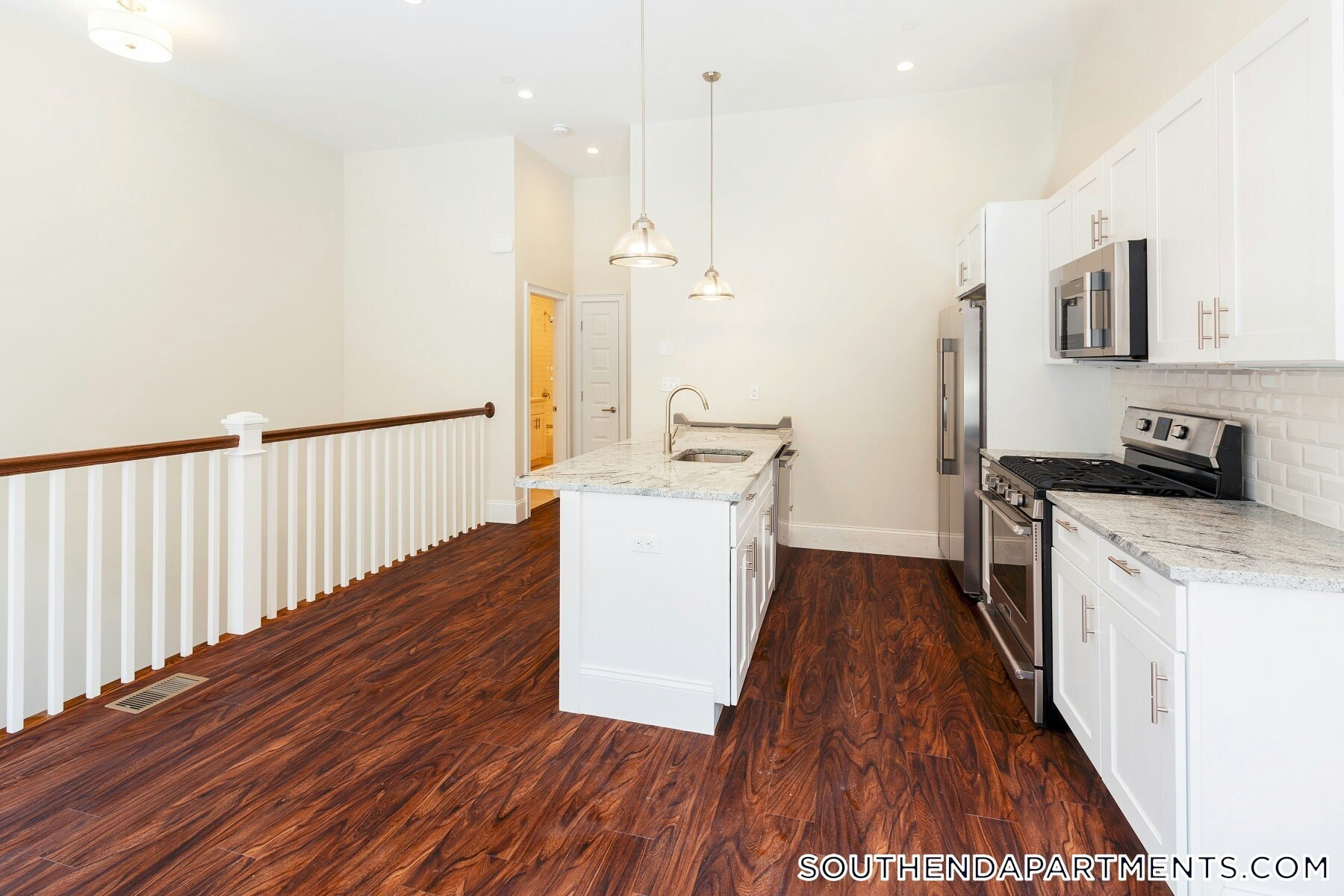 Building Photo - 1902 Washington St