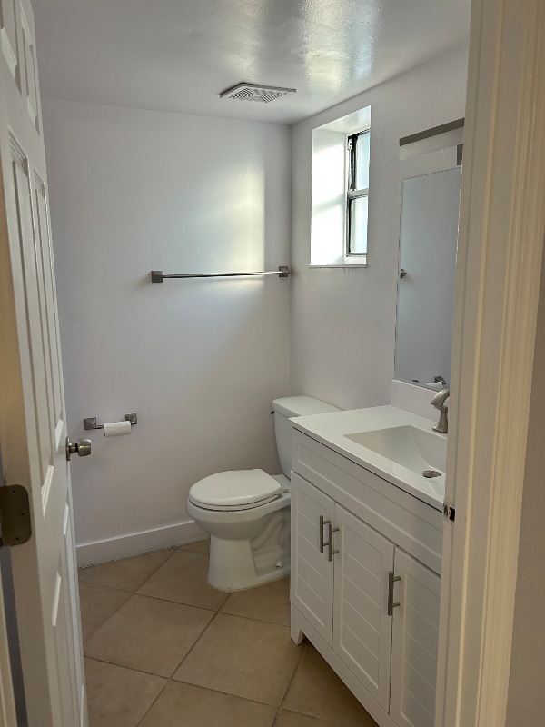 Building Photo - 645 Beachcomber Ln