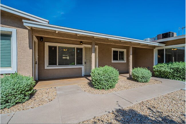 Building Photo - 818 W Osborn Rd