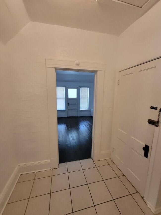 Building Photo - Apartment for Rent in Chico! 1 Bedroom 1 Bathroom