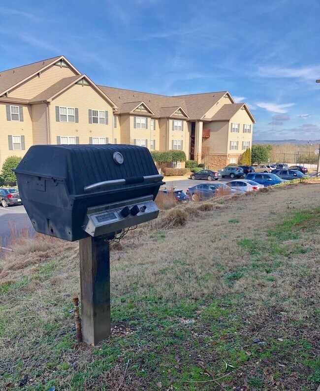 Building Photo - 611 Harts Cove Way