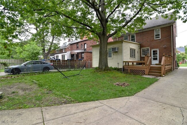 Building Photo - 2408 Eardley Rd