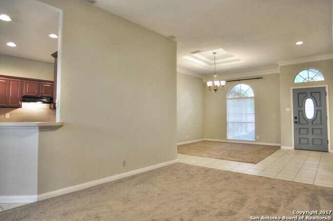 Building Photo - 4 Bedroom/2 Bath Auburn Oaks Subdivision