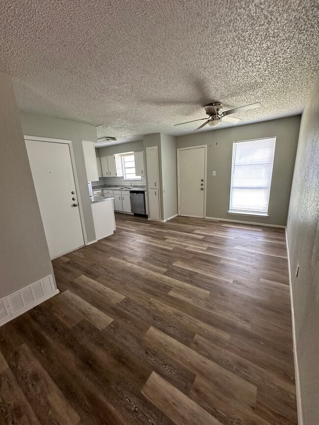 Building Photo - 1617 Partridge Pl